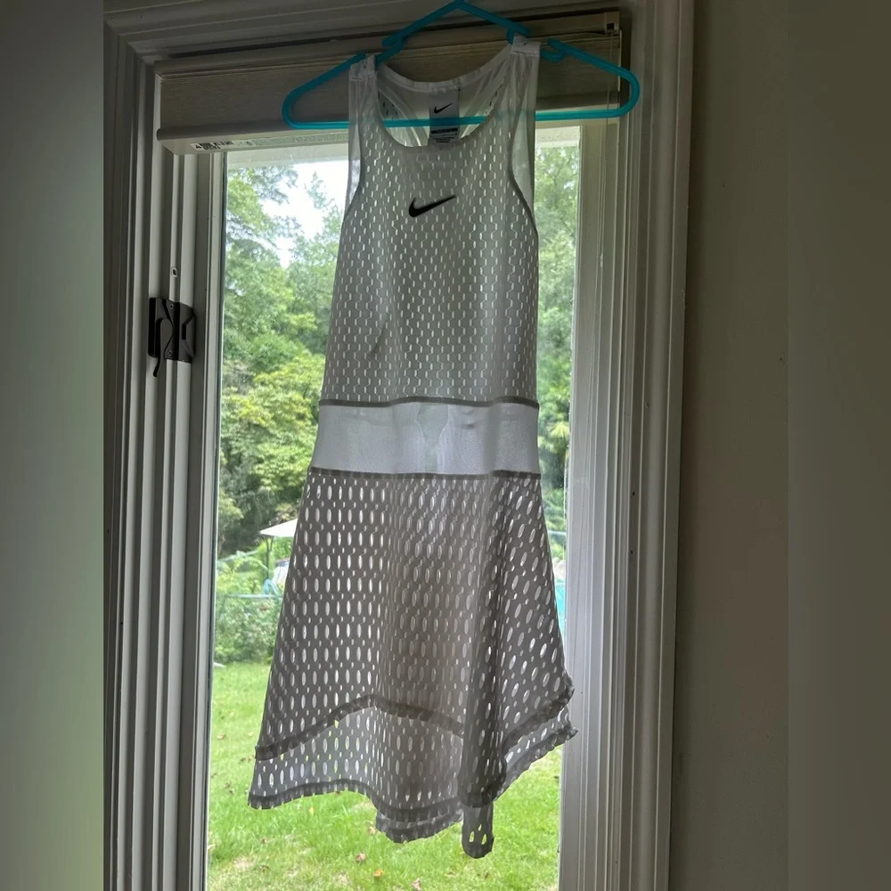 Nike Tennis Dress - Picture 8 of 9